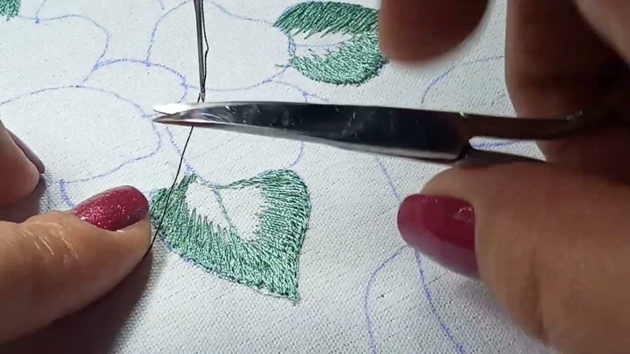 Bordado para Iniciante, aula  com técnicas  usando a joelheira e a técnica do manejo.