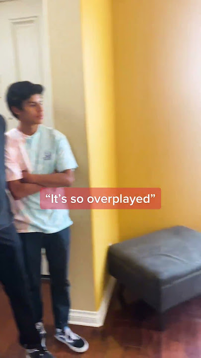 howls moving castle was mid. Music is lit tho 🤣 #anime #shorts