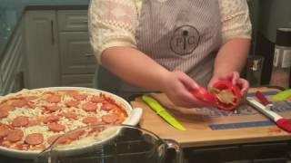 Pampered chef pizza demonstration