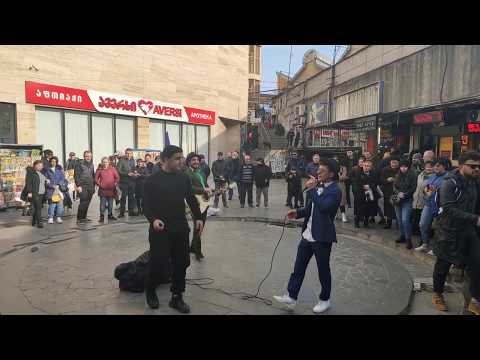 მოხეტიალე მუსიკოსები - ირული moxetiale musikosebi - iruli