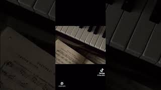 подпишись и лайкни пож 🥺