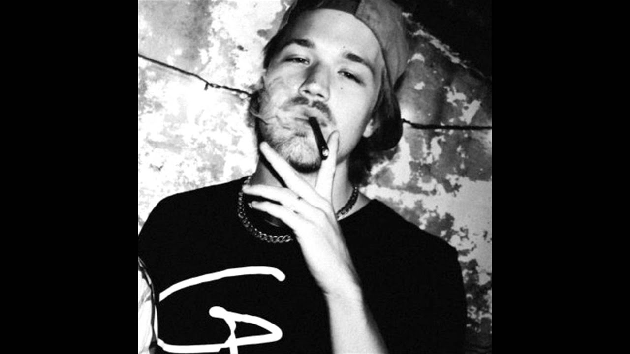 [HQ] Showtek & Ummet Ozcan - Raise Your Hands (CANTO Presidential Trap Edit) (200Hz Bass Boosted)