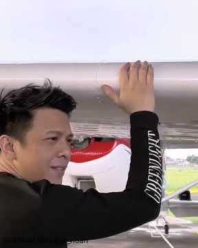 Inspirasi Fashion dari ariel noah supaya kamu tampil semakin keren dan percaya diri....😎