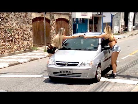 Vídeo: Motorista Atrasado Para Polimento Extra