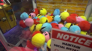 Playing All The Claw Machines At Round 1 Arcade!