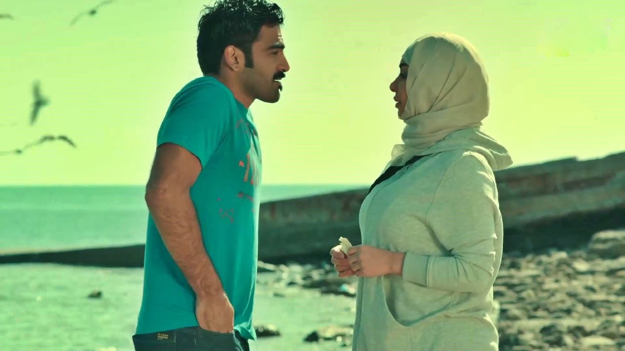 ضابط تارك حبيبتو من جديد وعلق تحت ايدو شب صار بدو يفش قهرو فيه