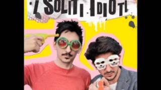 Video thumbnail of "I soliti idioti - Omosessuale Canzone"