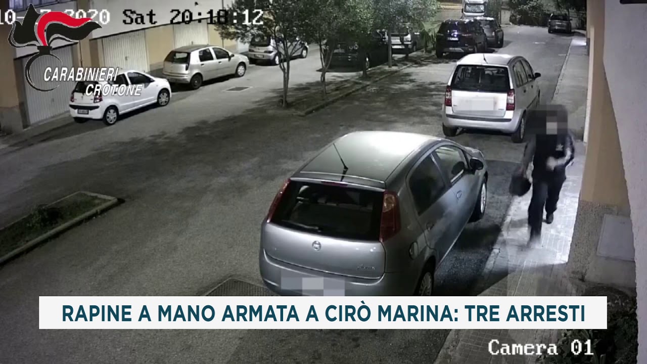 RAPINE A MANO ARMATA A CIRÒ MARINA: TRE ARRESTI