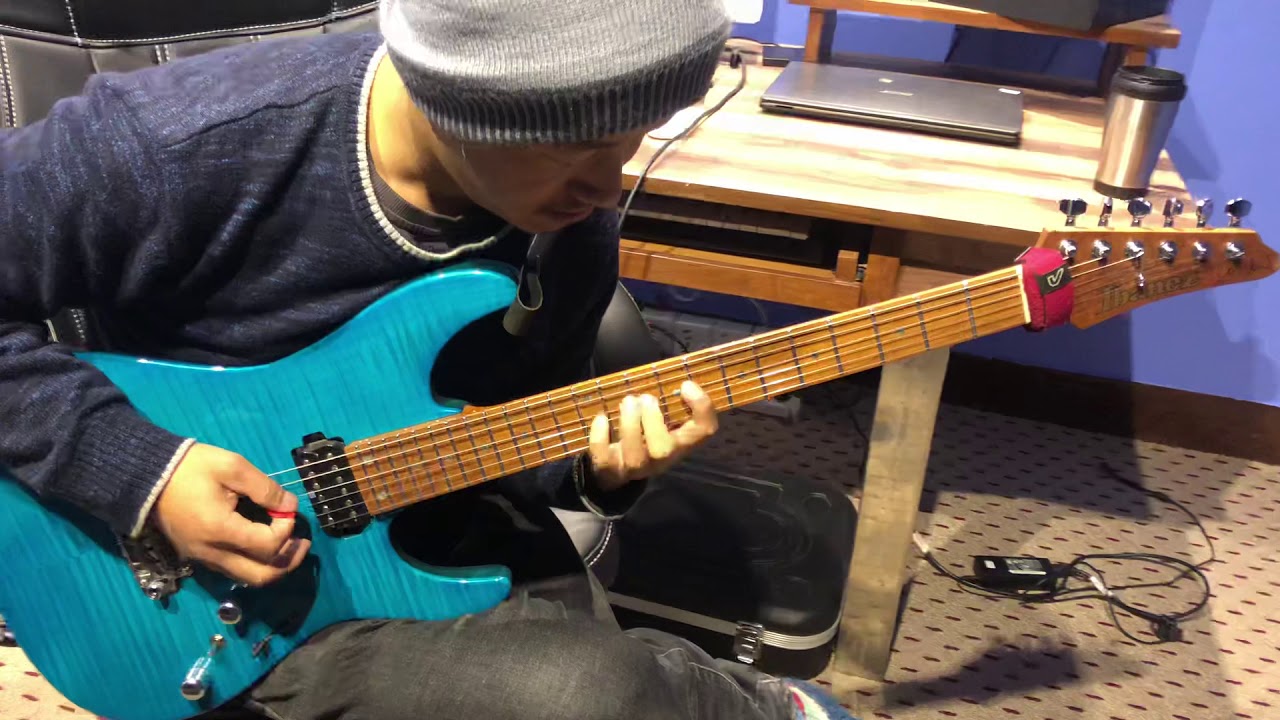 Jam in Guthrie Govan Track YouTube