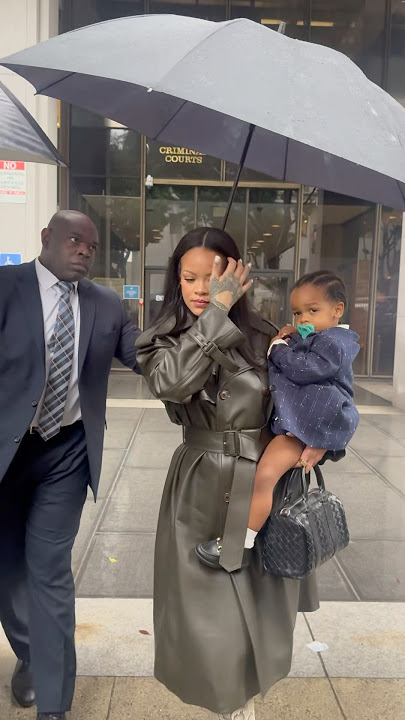 Rihanna brings her kids to court to support A$ap Rocky. #asaprocky #rihanna #couple #family