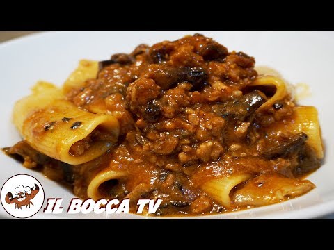 Video: I funghi devono essere s altati prima di aggiungerli al sugo di spaghetti?