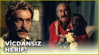 Silah Arkadaşları Türk Filmi Zeki Bey, İşbirliğini Kabul Ediyor