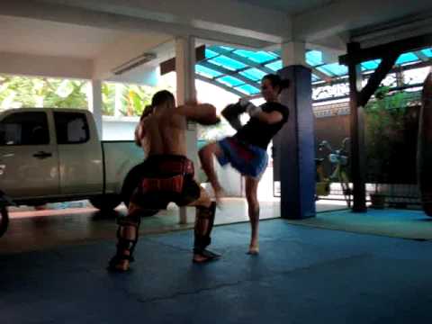 Last Padwork with Putao (rd 2) - Female Muay Thai, Sasiprapa Gym