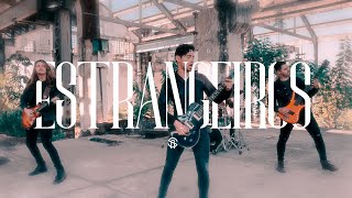 Estrangeiros - Banda Leste Clipe Oficial