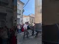 🌿 La Hermandad del Rocío de Morón ya recorre las calles de la localidad tras iniciar esta mañana su