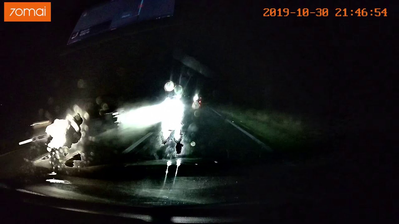 Philips Led Hir2 Headlight On The Rain YouTube