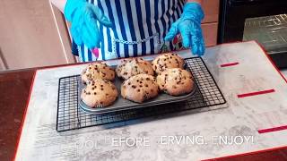 مافین شوکولاتی Chocolate Chip Muffins English Suble