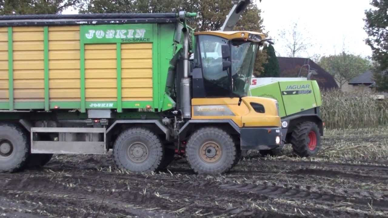 Update New maishakselen claas jaguar 850 Buijert Kampen met een Joskin Cargo- Track