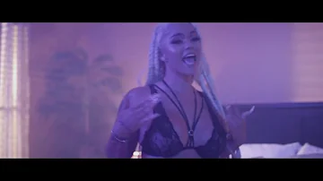 Renni Rucci – Solid Chick (Official Music Video)