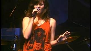 THE DONNAS Take It Off 2009 LiVe chords