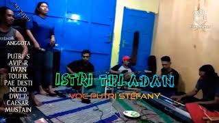 Istri Teladan  Om Awara