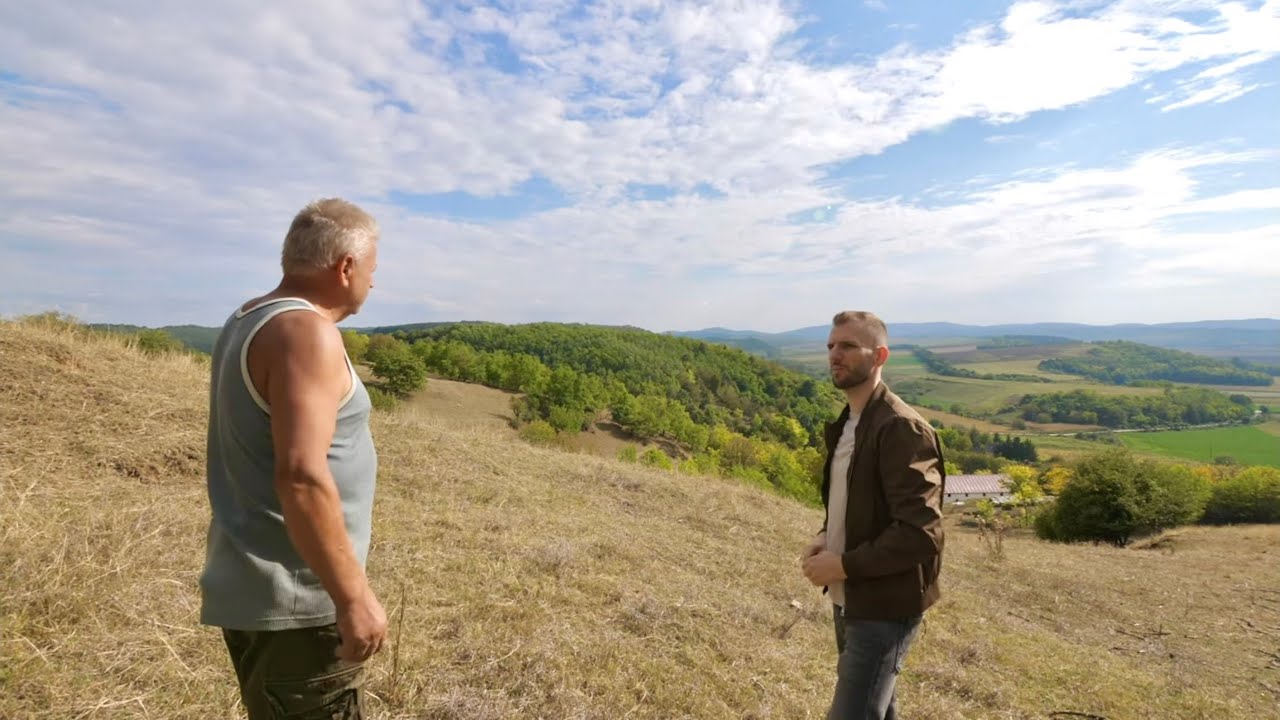 Hollókői várra panorámás birtok a Cserhát északi lábánál!