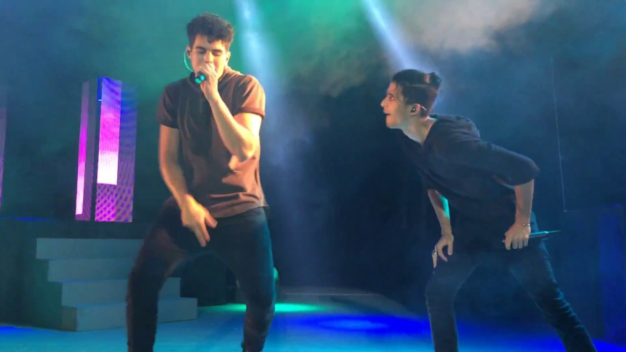 24K Magic/Que Se Sienta El Deseo - CNCO - Más Allá Tour Tuxtla Gutiérrez 11/Nov/17