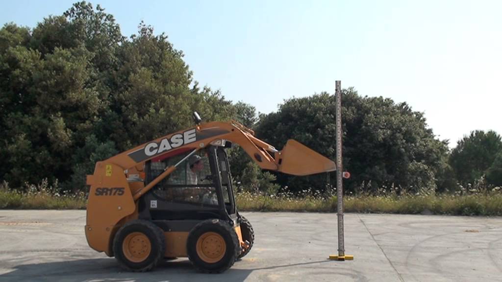 Мини погрузчик CASE SR 175