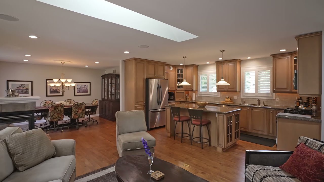 SOLD - Your New Home Awaits You At 1 Willow Crescent, Lagoon City