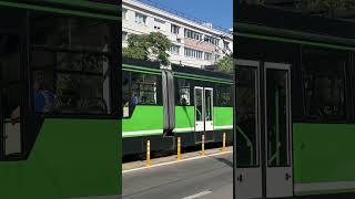 Tramvai V3A-93-CH-PPC 4002 linia 44 părăsește stația Bd.Constructorilor