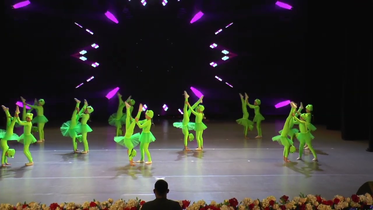 44  Томирис   Зажигательные лягушки