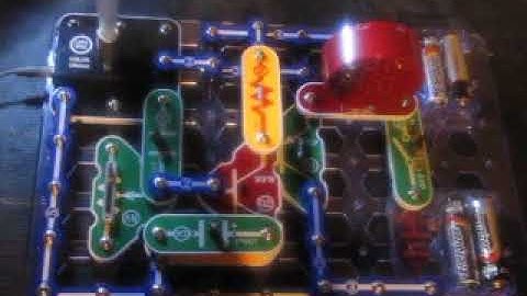 Snap Circuits Light | Project 35: Super Dance to the Music (SEIZURE WARNING)