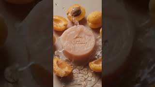 Oriflame Love Nature Caring Soap Bar – Organic Oat & Apricot – 75 g