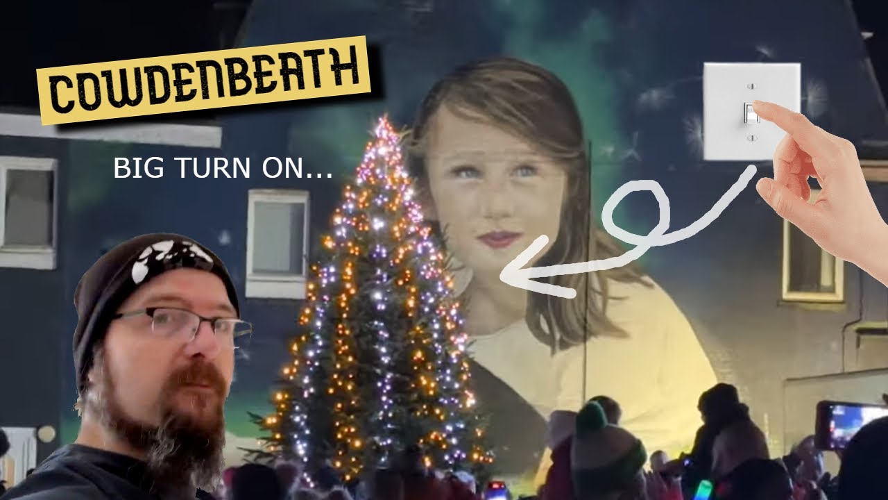 WHEN SANTA came to COWDENBEATH | CHRISTMAS TREE light SWITCH ON PARTY 