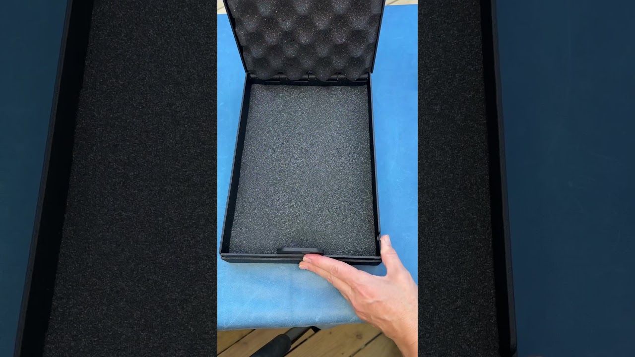 CHECK OUT the *SWEET* Steelhead Outdoors Large Pistol Box