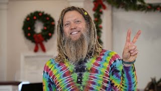 Pastor spreads 'PEACE!' at South Jersey food pantry, thrift store