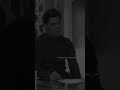 واحذرك لاتطش روحك على الناس حلو الجكليت بس مرات ينداس