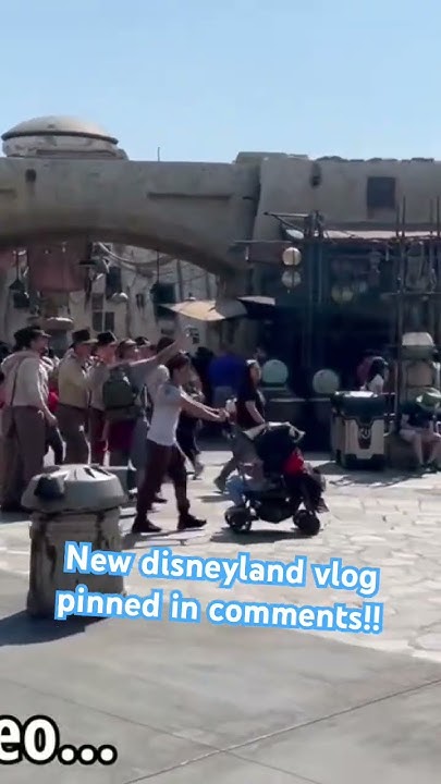 how-many-indiana-jones-can-you-find-in-galaxy-s-edge-disneyland