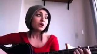 Omuzumda Ağlayan Bir Sen   Esra Esgil
