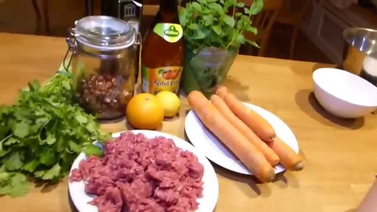 Paleo Food - Karotten-Hackfleisch Salat - - YouTube