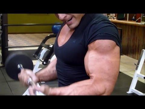 Insane Pumping Bicep Routine- Wbff Muscle Model World Champion and Hitch Fit Trainer Micah LaCerte