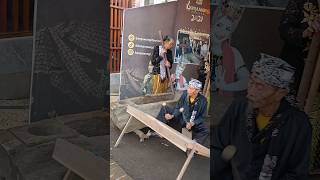 Download Lagu Musik Lesung Suku Osing Desa Kemiren Banyuwangi part 3 penari lelaki pakai sarung #sunriseofjava MP3