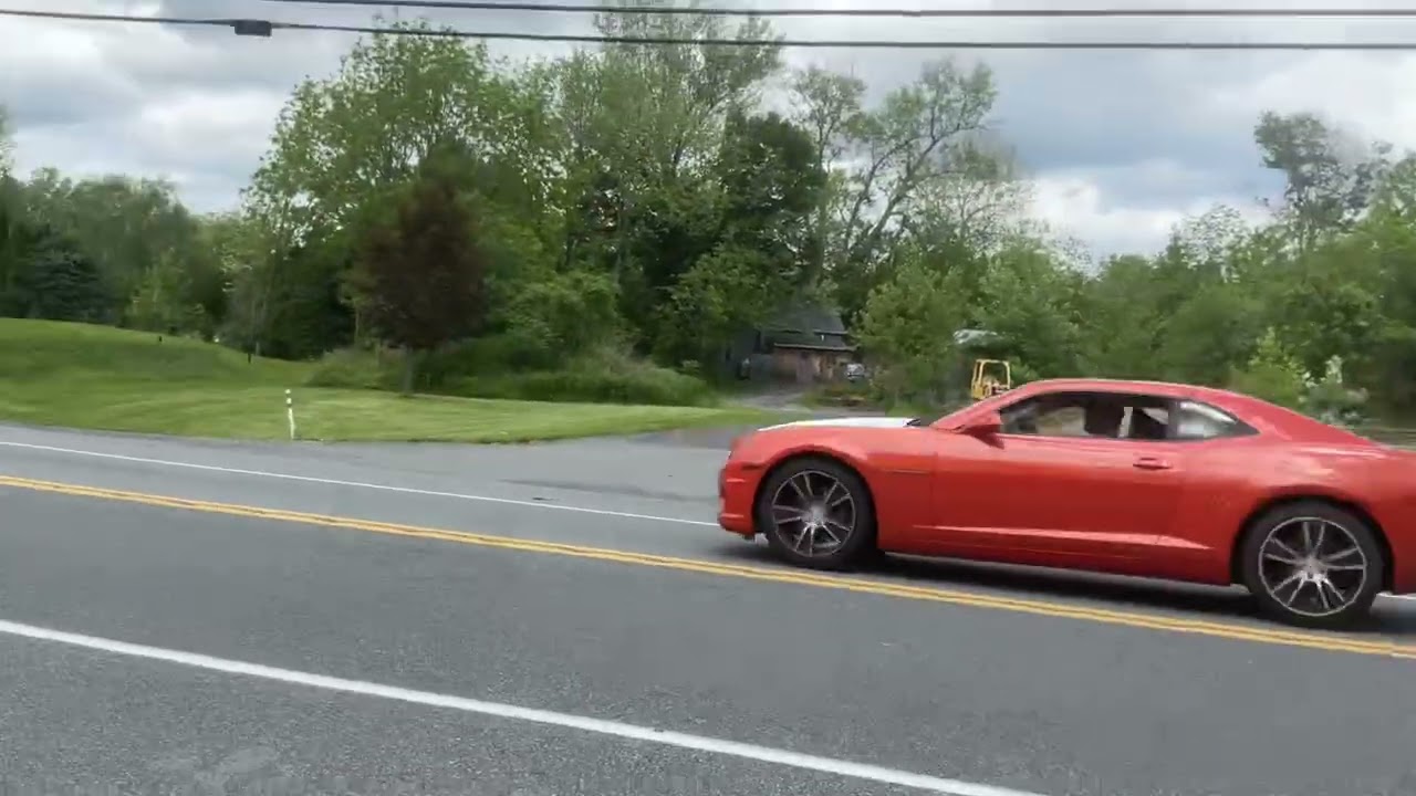 Loud car exhaust rev!🔥🔥🔥