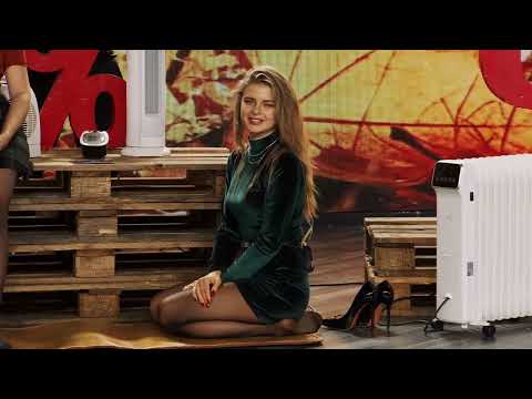 Rébecca And Diana Show Their Nylon Feet 115 