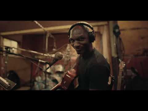 Cedric Burnside - "Step In" (OFFICIAL MUSIC VIDEO)