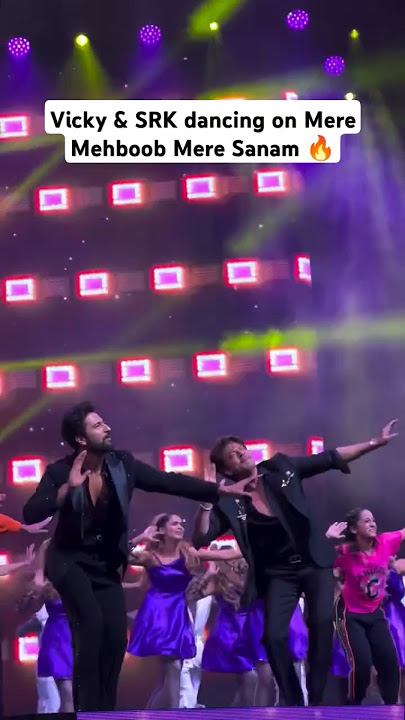 #shahrukhkhan X #vickykaushal dancing on Mere Mehboob Mere Sanam is the baap of all collabs! #srk