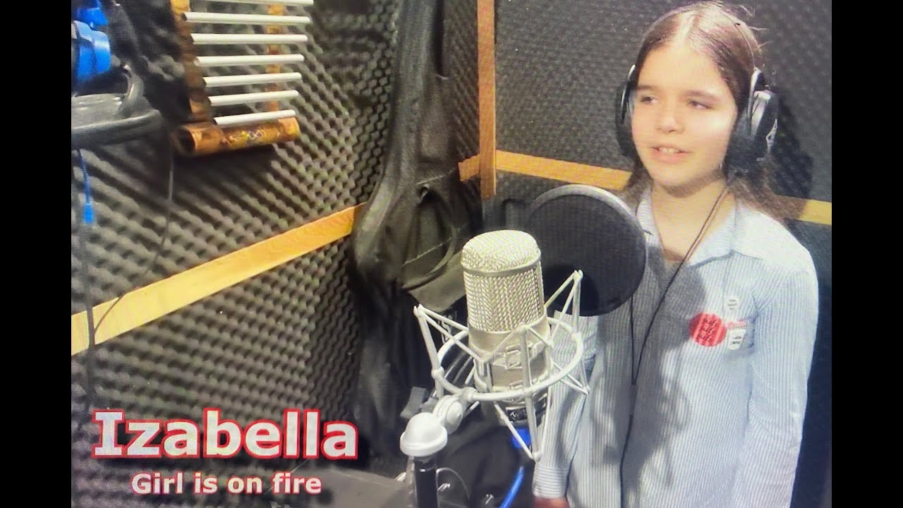 Izabella - Girl on fire Cover adlı videoyu YouTube'da izle Izabella - Girl on fire Cover adlı videoyu YouTube'da izle