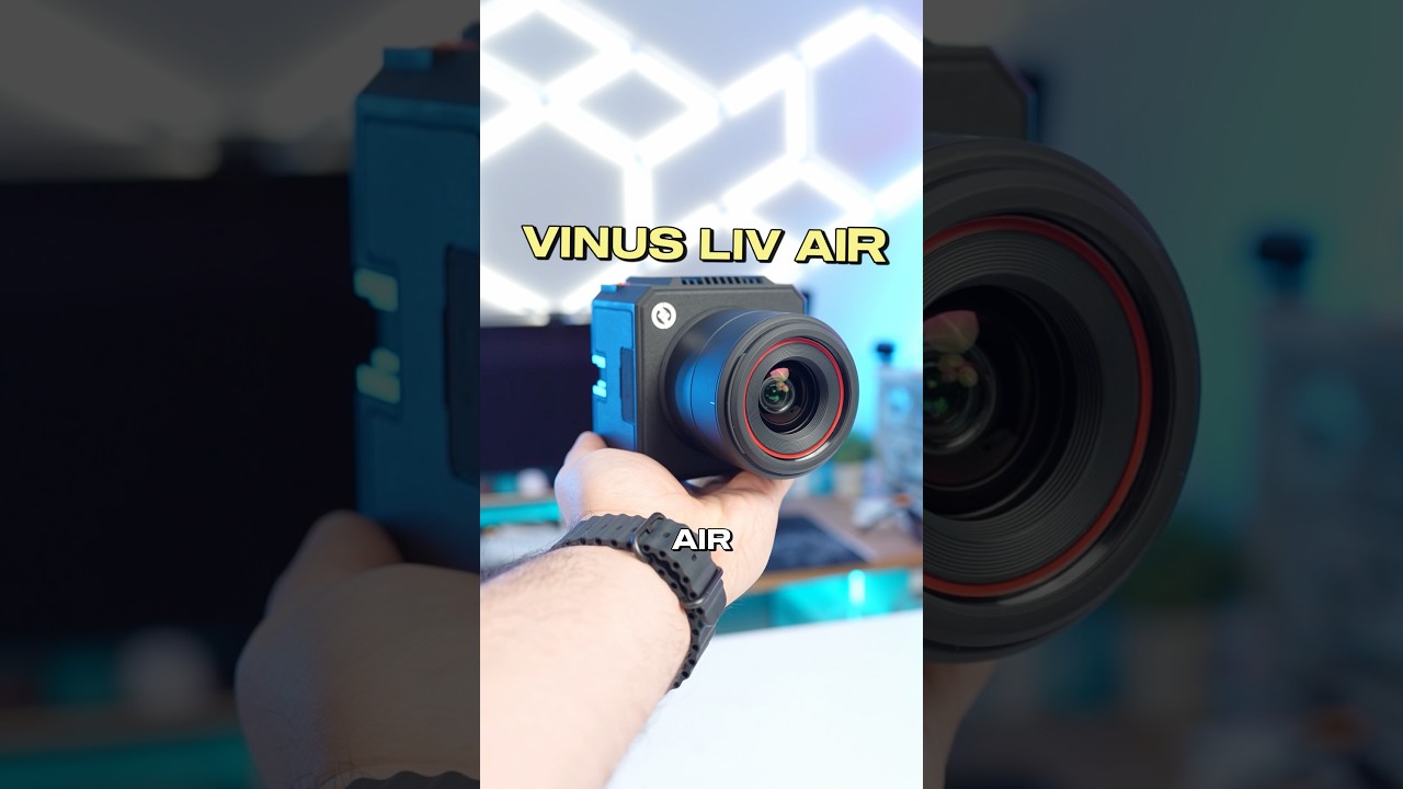 This camera replaced my Streaming Setup 🙂‍↕️