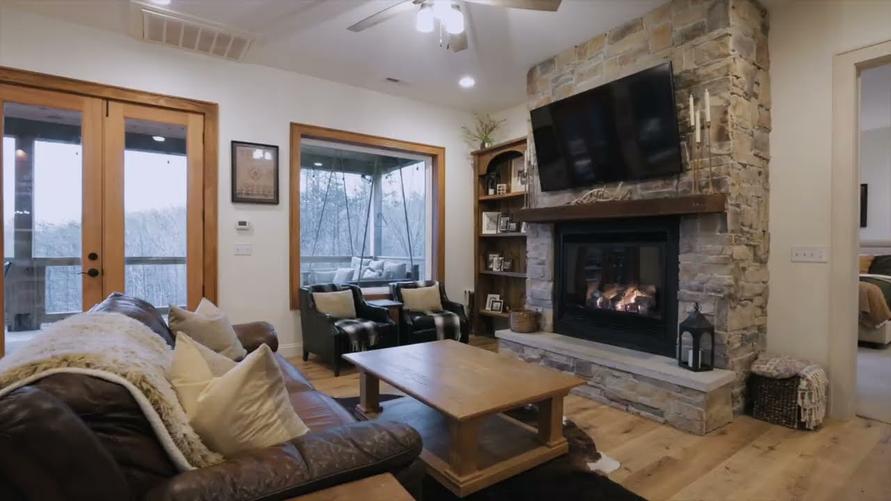 852 Old Grand Center Rd, Chickamauga, GA