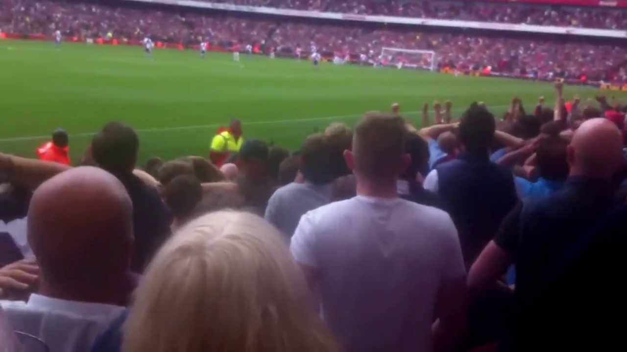 Benteke 1st Goal - Arsenal Vs. Aston Villa 2013